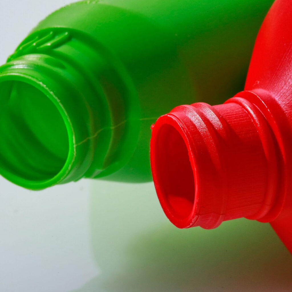 Bottiglie inPlastica - Materially